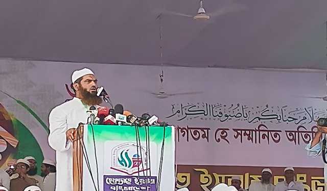 নারী সংস্কার কমিশনের প্রতিবেদন বাতিলের দাবি মামুনুল হকের 