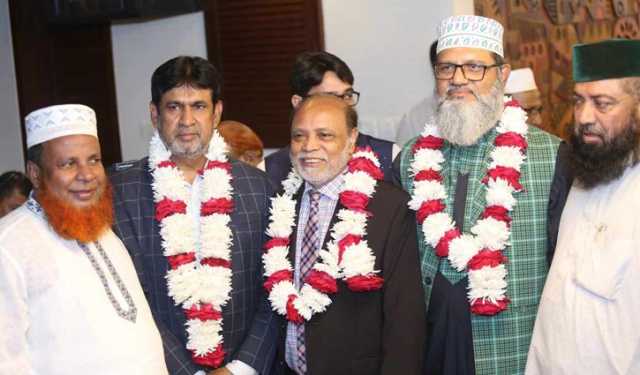হা‌বের নতুন ক‌মি‌টির দুর্নীতি-অন্যায় না করার শপ‌থ