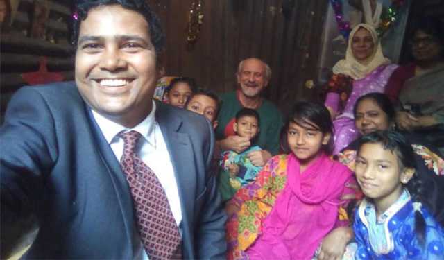 মায়ের আক্ষেপ ‘সবার বাবা আছে, ওদের নেই’
