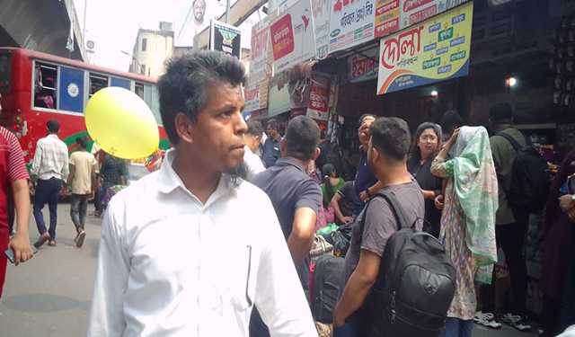ঢাকা-বরিশাল রুটে ৫০০ টাকার ভাড়া ৮০০ নেওয়ার অভিযোগ 