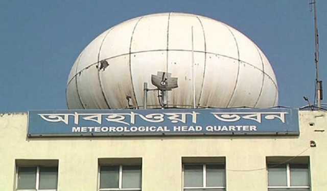 নয় অঞ্চলের নদীবন্দরে সতর্কতা সংকেত