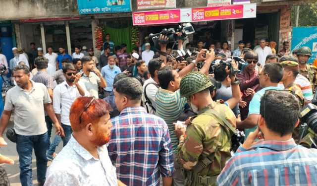 বরিশালে ছাত্রদল নেতার নেতৃত্বে দুই সাংবাদিককে মারধরের অভিযোগ