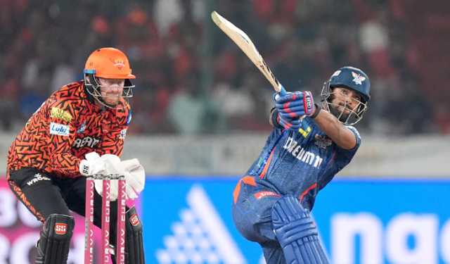 পুরানে পরাণ পুড়ল হায়দরাবাদের