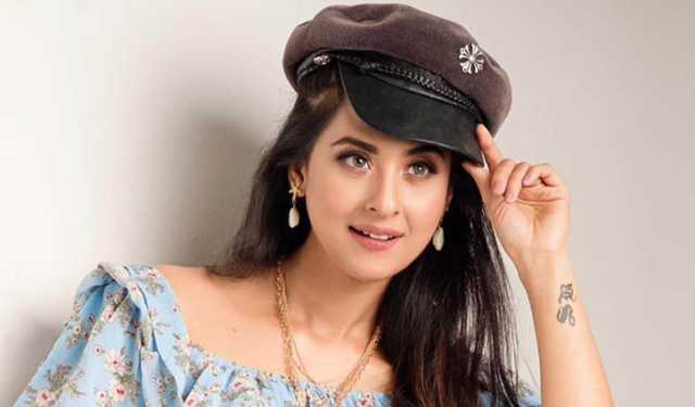 শাকিবিয়ানদের প্রশংসা করলেন বুবলী