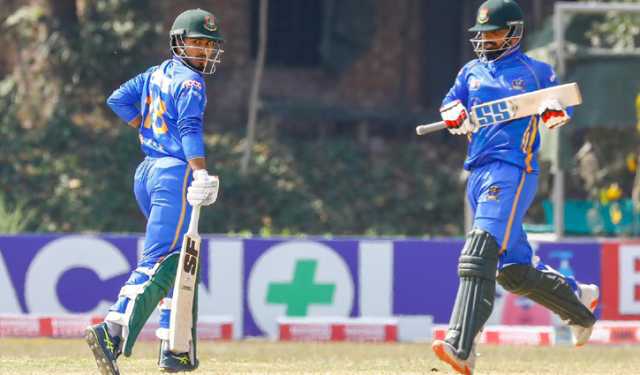 ইয়াসির আলীর ১৪৩, আফিফ-সাইফ নার্ভাস নাইন্টির শিকার 