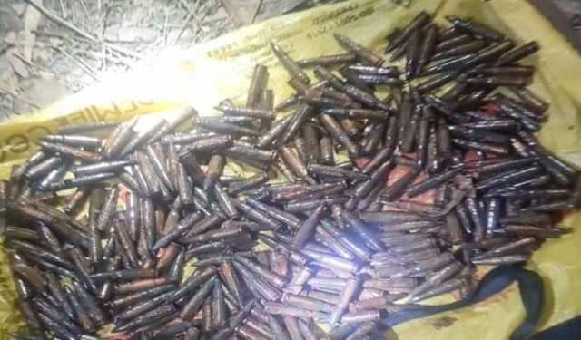 মুন্সীগঞ্জে পুকুর থেকে ৩২৬ রাউন্ড গুলি উদ্ধার