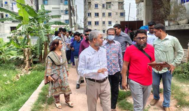 ডেমরায় রাজউকের মোবাইল কোর্ট পরিচালনা, দেড় লাখ টাকা জরিমানা