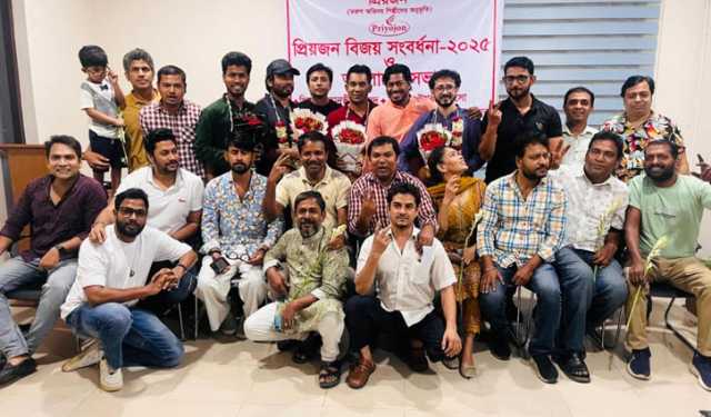 চার বিজয়ীকে ‘প্রিয়জন’র সংবর্ধনা