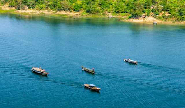 ১ মে থেকে কাপ্তাই হ্রদে মাছ শিকারে নিষেধাজ্ঞা