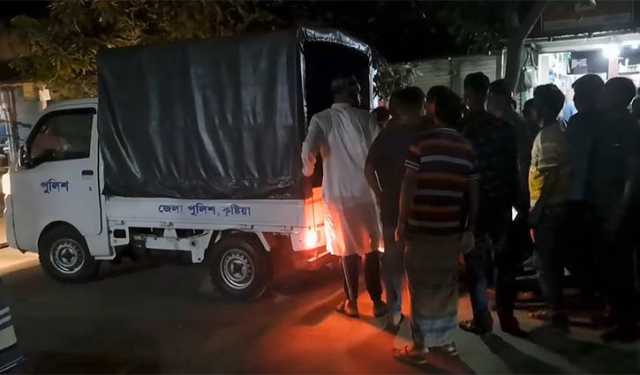 কুষ্টিয়ায় দুই পুলিশ সদস্যকে আসামির হাতুড়িপেটা
