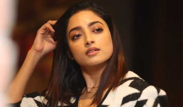 ‘মানুষ ভাবে, একান্তে সময় কাটাই, মোটা অঙ্কের টাকা নিয়ে বাড়ি ফিরি’