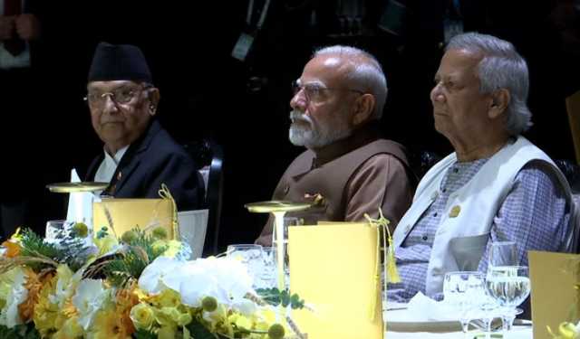 বিমসটেকের নৈশভোজে ড. ইউনূস, পাশেই নরেন্দ্র মোদি