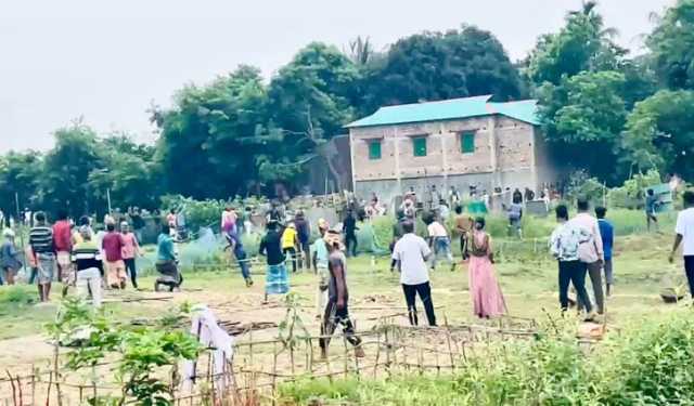 ধান শুকানোর জায়গা দখল নিয়ে দু’পক্ষের সংঘর্ষ, আহত ২০