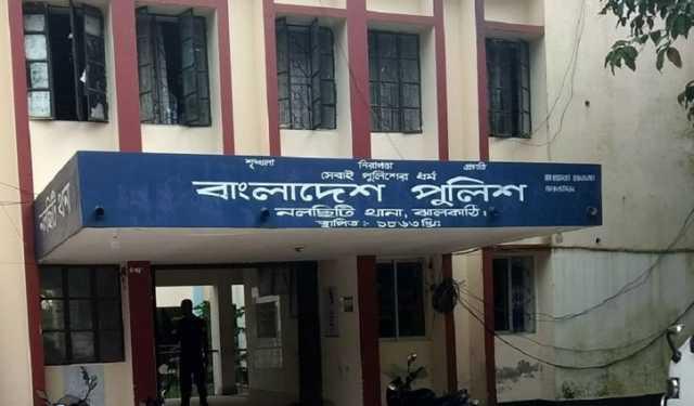 একই রশিতে ঝুলছিল মা ও ছেলের লাশ