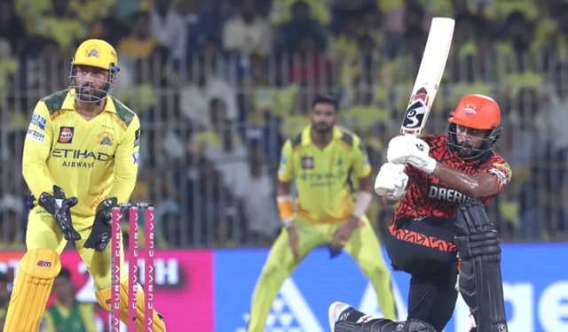 চেন্নাইয়ের বিপক্ষে হায়দরাবাদের প্রথম জয়