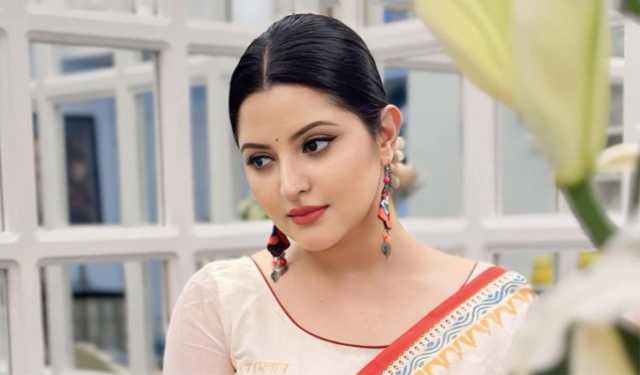 ‘‘মিডিয়া ট্রায়াল বন্ধ করে দেন, জনগণ আস্ত একটা মিডিয়া’’