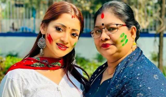 ‘মা ছাড়া জীবন কতটা বেদনার তা মা-হারা মেয়েরাই জানে’