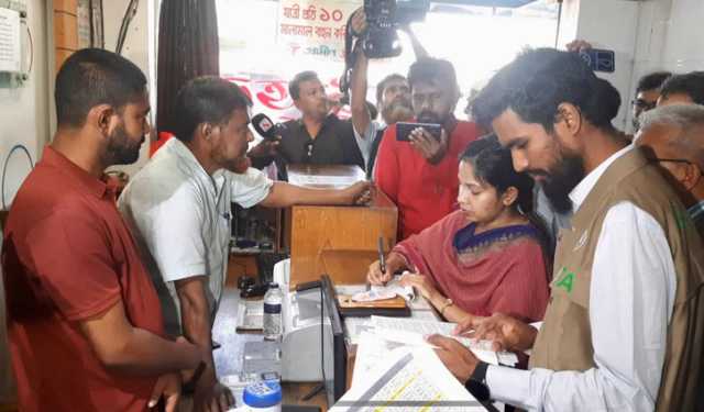 অতিরিক্ত ভাড়া আদায়, রাজশাহীতে গ্রামীণ ট্রাভেলসকে জরিমানা