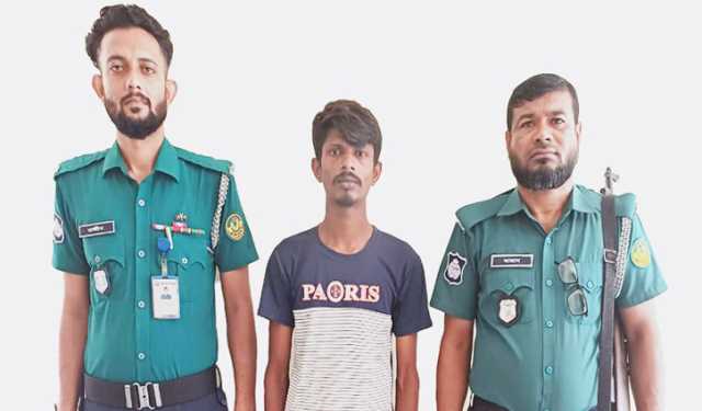সাড়ে ১০ লাখ টাকা ছিনতাইয়ের মামলায় রিকশাচালক গ্রেপ্তার