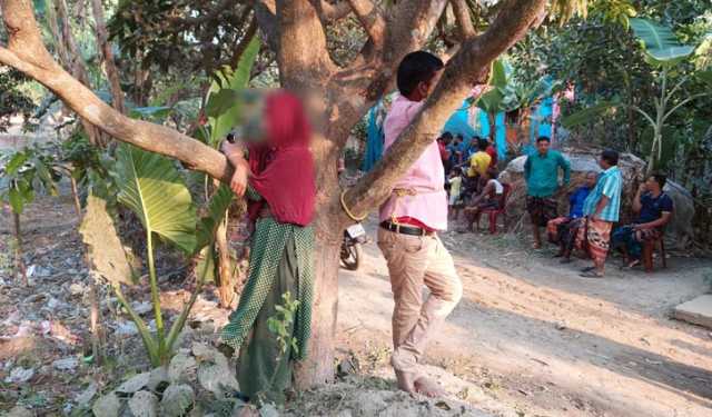 আমগাছের সঙ্গে বেঁধে রাখা হলো দুজনকে