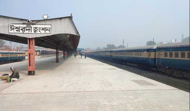 ঈশ্বরদী জংশনের নিরাপত্তা জোরদার