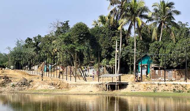 এবার কুমিল্লা সীমান্তে কাঁটাতারের বেড়া নির্মাণের অভিযোগ বিএসএফের বিরুদ্ধে