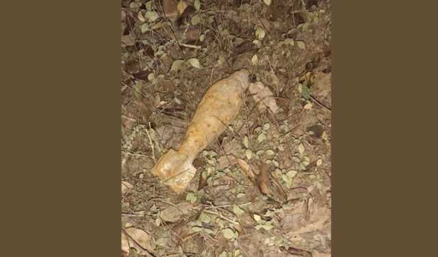 মাটি খুঁড়তে বেরিয়ে এল মর্টার শেল