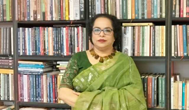 উপন্যাস লিখবার সময় আমি অন্য যেকোন লেখা থেকে বিরত থাকি: পাপড়ি রহমান