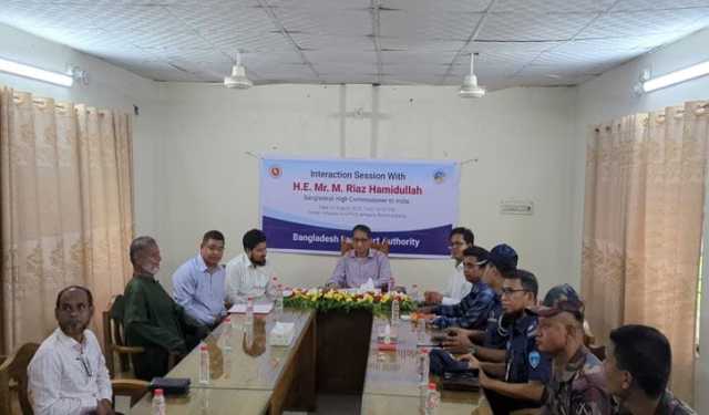 আখাউড়া স্থলবন্দর পরিদর্শন করলেন ভারতে নিযুক্ত বাংলাদেশের হাইকমিশনার