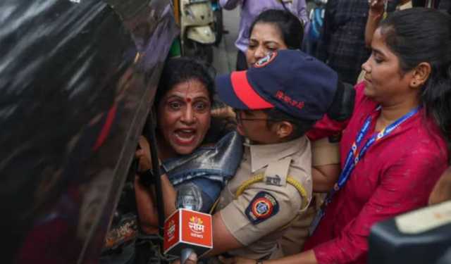 হিন্দি নিয়ে সহিংস হচ্ছে ভারতের মহারাষ্ট্র