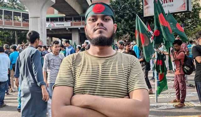 ‘বাগছাসে জেন্টলম্যান পলিটিক্স নাই’ জানিয়ে ঢাবি নেতার পদত্যাগ