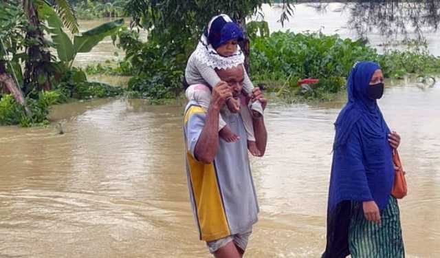 ফেনীতে বন্যা, পানিবন্দি লাখো মানুষ