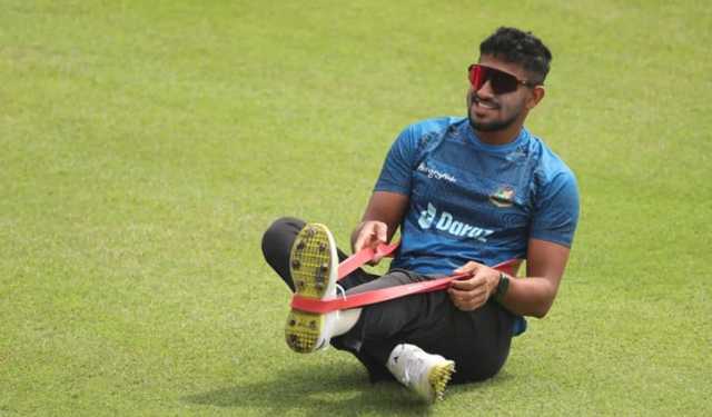 পেসারদের প্রতিযোগিতায় খুশি খালেদ