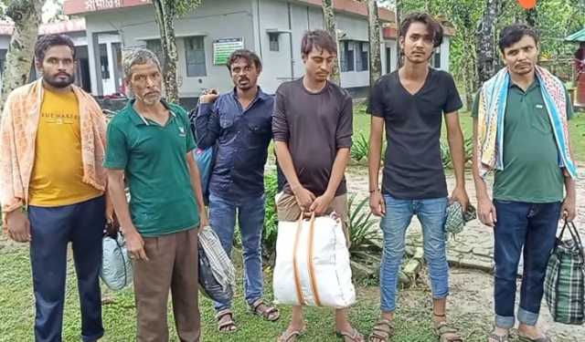 গাংনী সীমান্ত দিয়ে ১৮ জনকে ঠেলে পাঠিয়েছে বিএসএফ