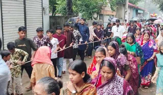 উল্টো রথে শেষ হলো উৎসব
