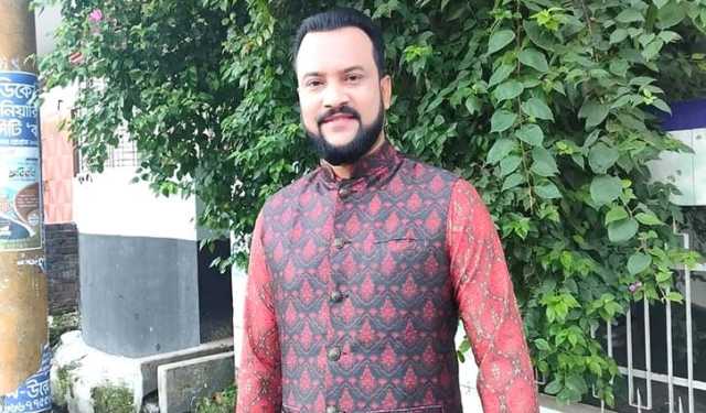 রিকশাচালককে পিটিয়েও পার পেয়ে গেলেন সেই সমাজসেবা কর্মকর্তা