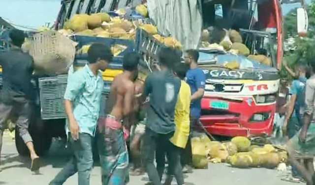 মাধবপুরে বাস ও পিকআপের সংঘর্ষে নিহত ১