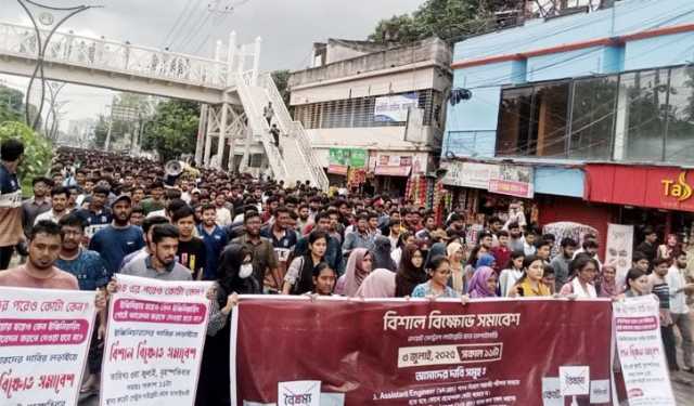 ডিপ্লোমা কোটা বাতিলসহ ৩ দাবি রুয়েট শিক্ষার্থীদের