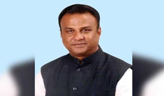 শাহীন চাকলাদারসহ ৪ জনের বিরুদ্ধে মামলা