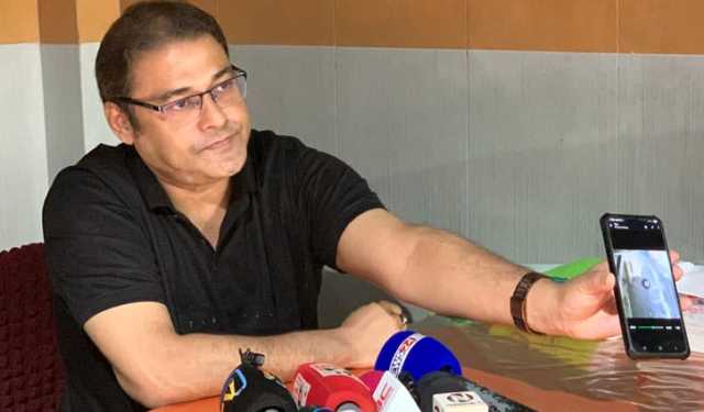 একে-অপরকে ‘আ.লীগ ঘনিষ্ঠ’ বললেন দুই ভাই