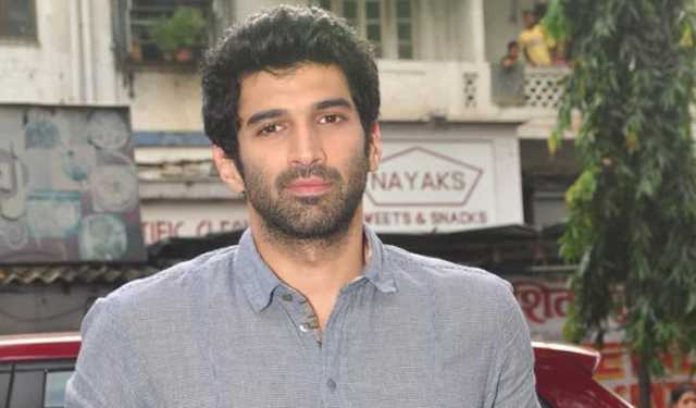 ‘কেউ হৃদয় ভাঙলে আলমারি পরিষ্কার করি’