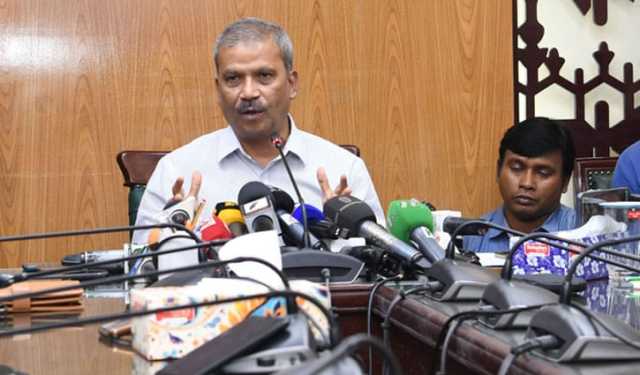 জাস্ট ওয়েট করুন, কিছু দিনের মধ্যে ঘোষণা শুনবেন: আসিফ নজরুল