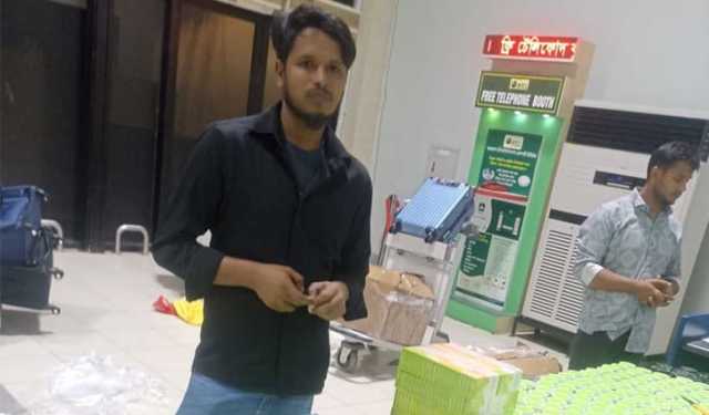 ক্রিম, সিগারেট ও মোবাইলভর্তি ব্যাগ নিয়ে ধরা আবুধাবিফেরত ৩ যাত্রী