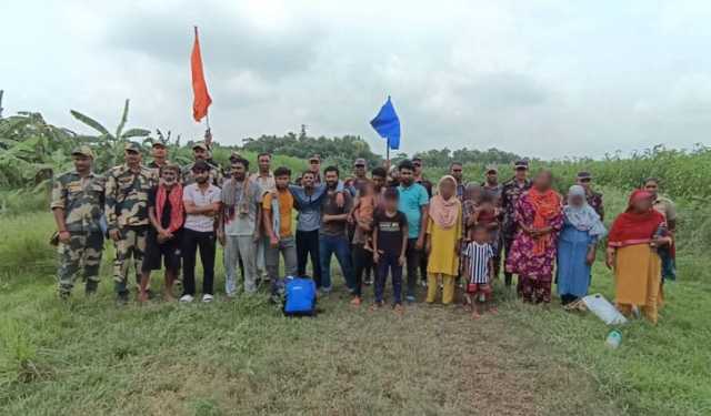 মুজিবনগর সীমান্তে ১৭ বাংলাদেশিকে হস্তান্তর বিএসএফের