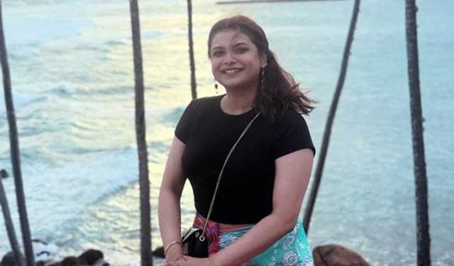 স্বপ্ন ছুঁতে শ্রীলঙ্কায় ফারিয়া