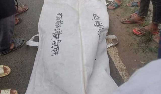 ভ্যানে ধাক্কা দিয়ে পথচারীকে চাপা, নিহত ২