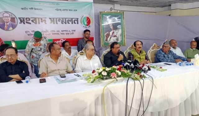 ‘আমরা এখনও সপদে বহাল আছি, পার্টির বিরুদ্ধে কী করেছি’