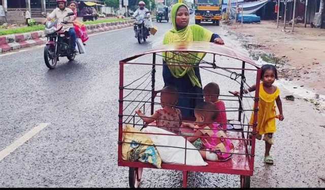 মায়ের বানানো খাঁচায় ৩ শিশুর বসবাস