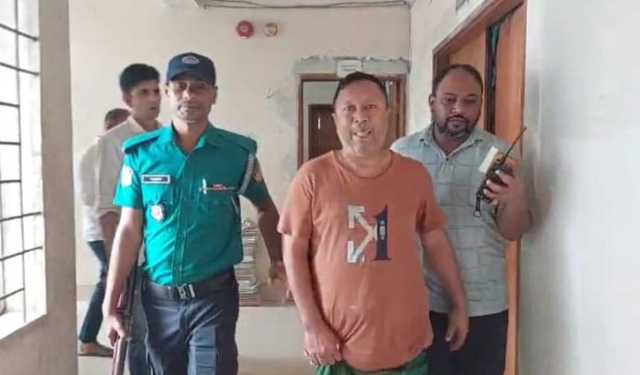 চাঁদাবাজির মামলায় গাজীপুরের সাবেক বিএনপি নেতা স্বপন গ্রেপ্তার
