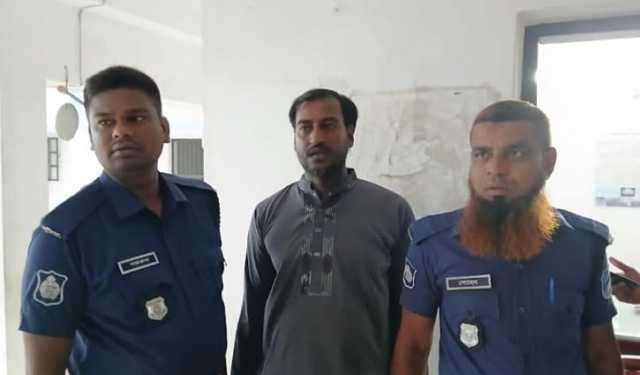 প্রাক্তন স্ত্রীর ধর্ষণ মামলায় ইউপি সদস্য গ্রেপ্তার